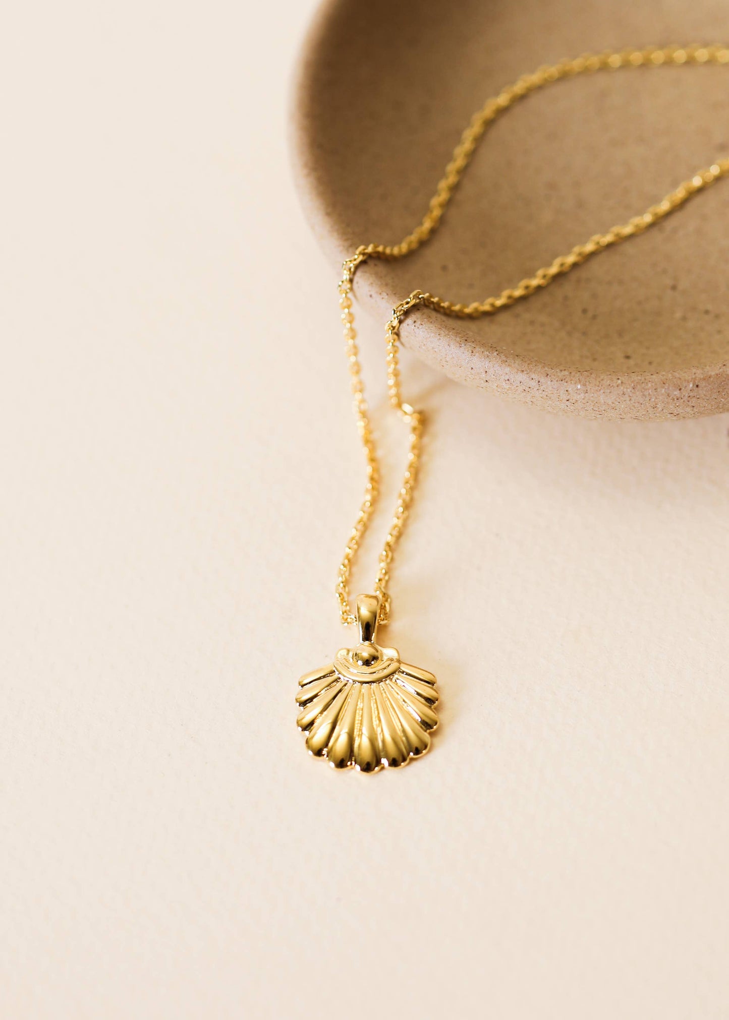 Seashell Pendant - 18k Gold Necklace - 16" to 18"