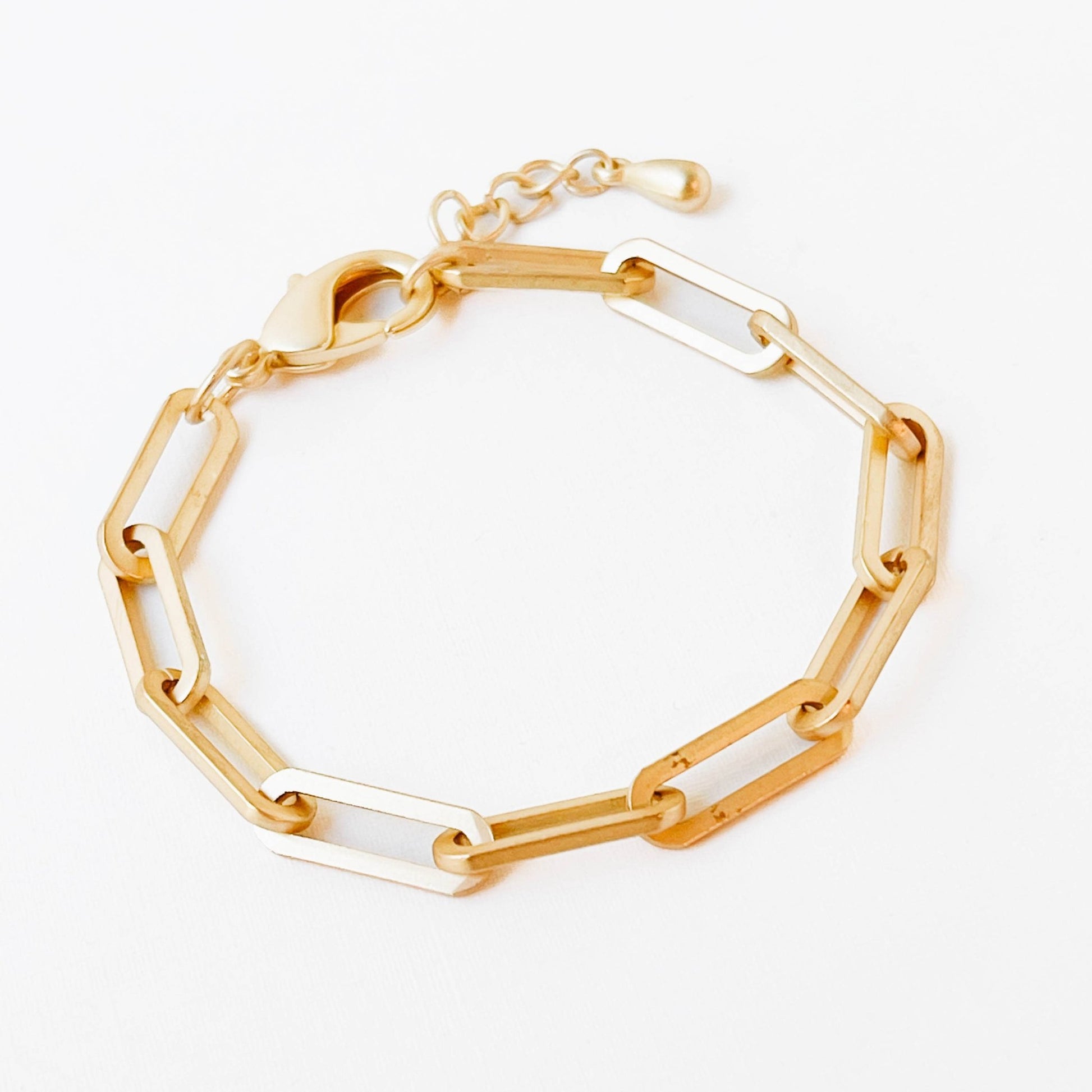 Adjustable Chunky Gold Paperclip Bracelet - Tsuru